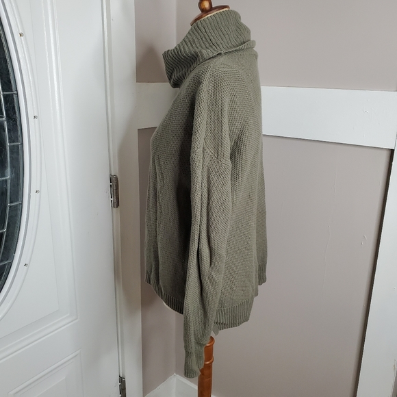 Madewell Green Cowl Neck Knit Sweater sz med - Picture 2 of 12